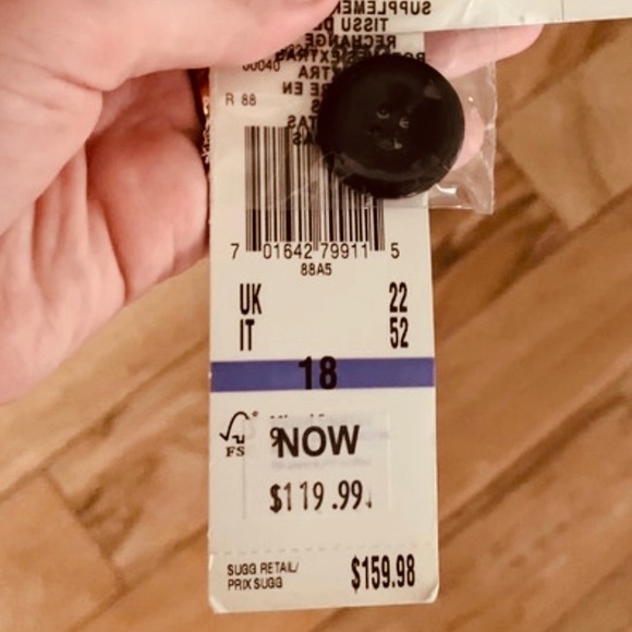 Oversized Blazer NEW WITH TAGS!! - Picture 3 of 6